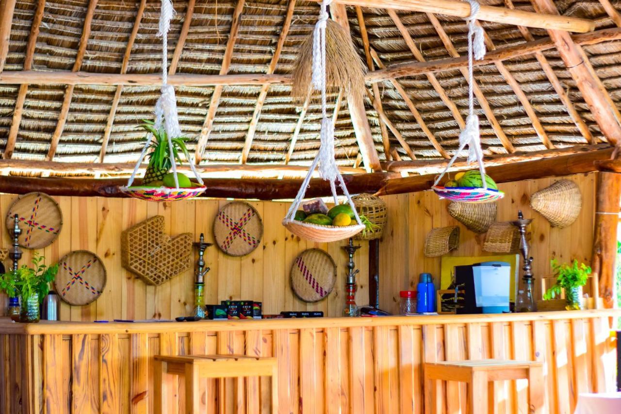 Uhuru House And Restaurant Nungwi Buitenkant foto