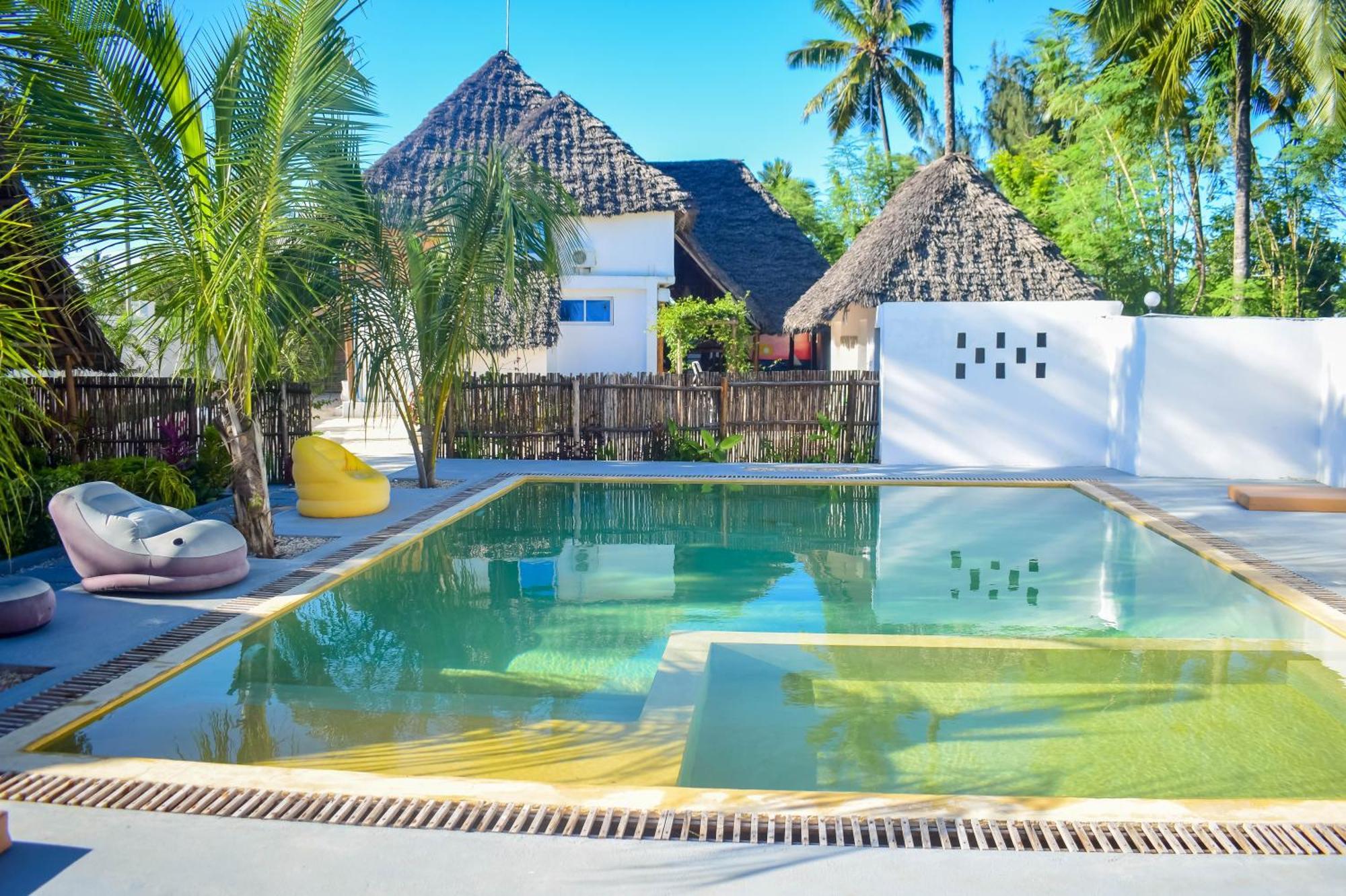 Uhuru House And Restaurant Nungwi Buitenkant foto